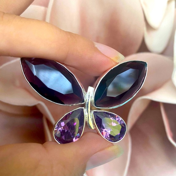 Butterfly Pendant and Earrings Genuine Swarovski - Picture 6 of 8